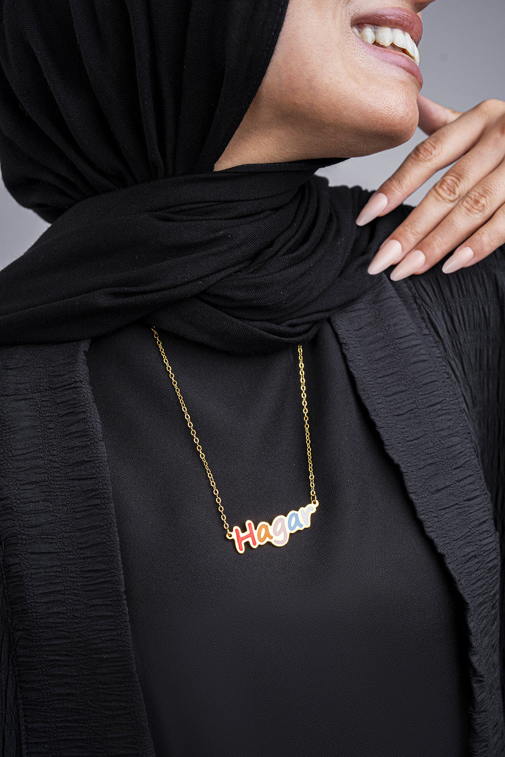 سلسلة اسم ملون